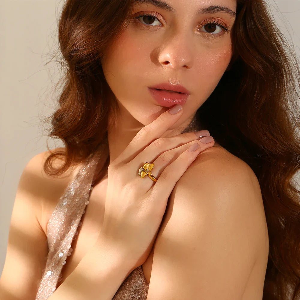 Anel Flor Assimétrico