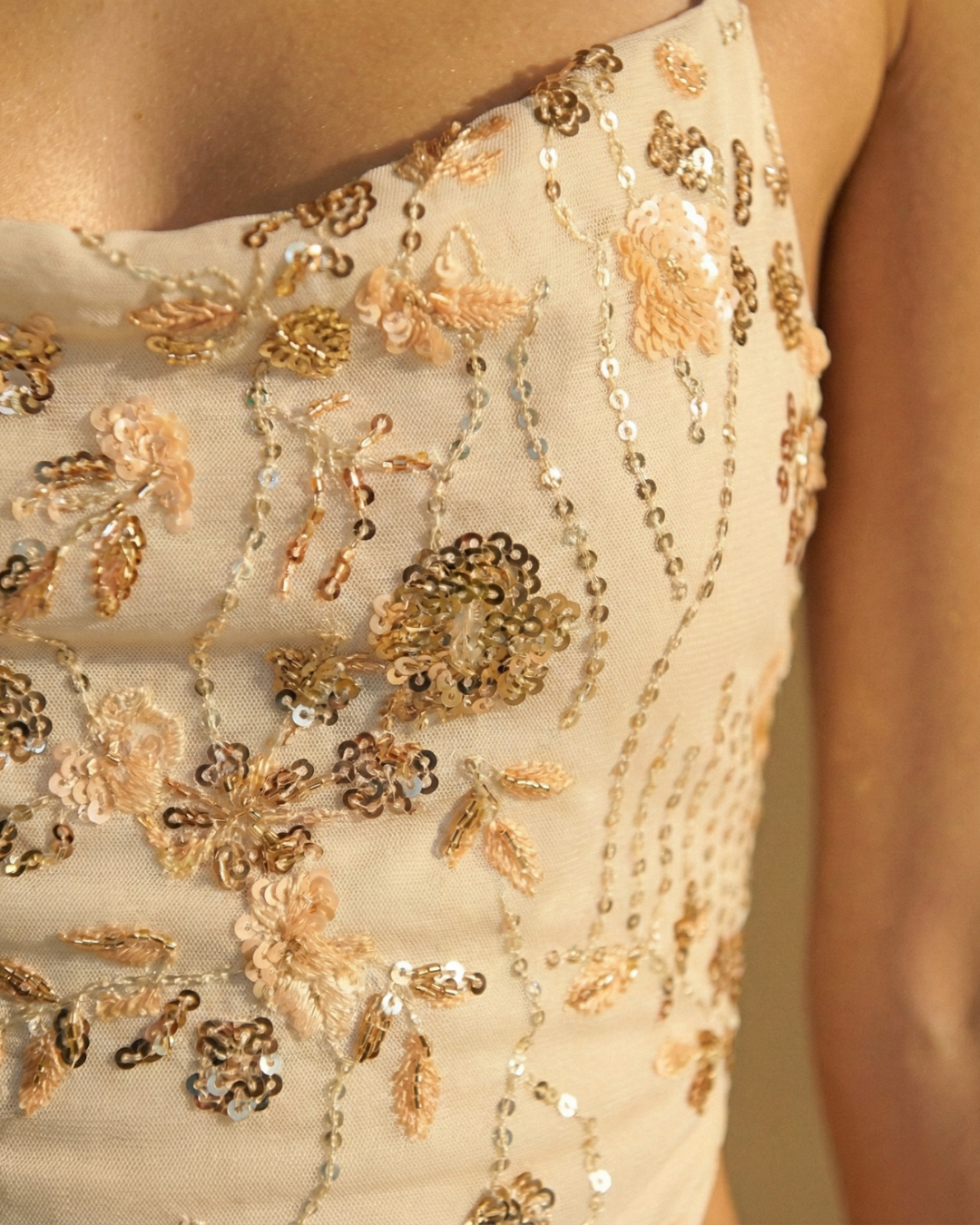 top lenço bordado botânico champanhe