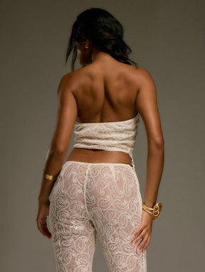 top cropped bandeau de renda com franjas bege