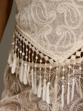 top cropped bandeau de renda com franjas bege