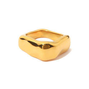 Anel Assimétrico Banhado a Ouro 18k