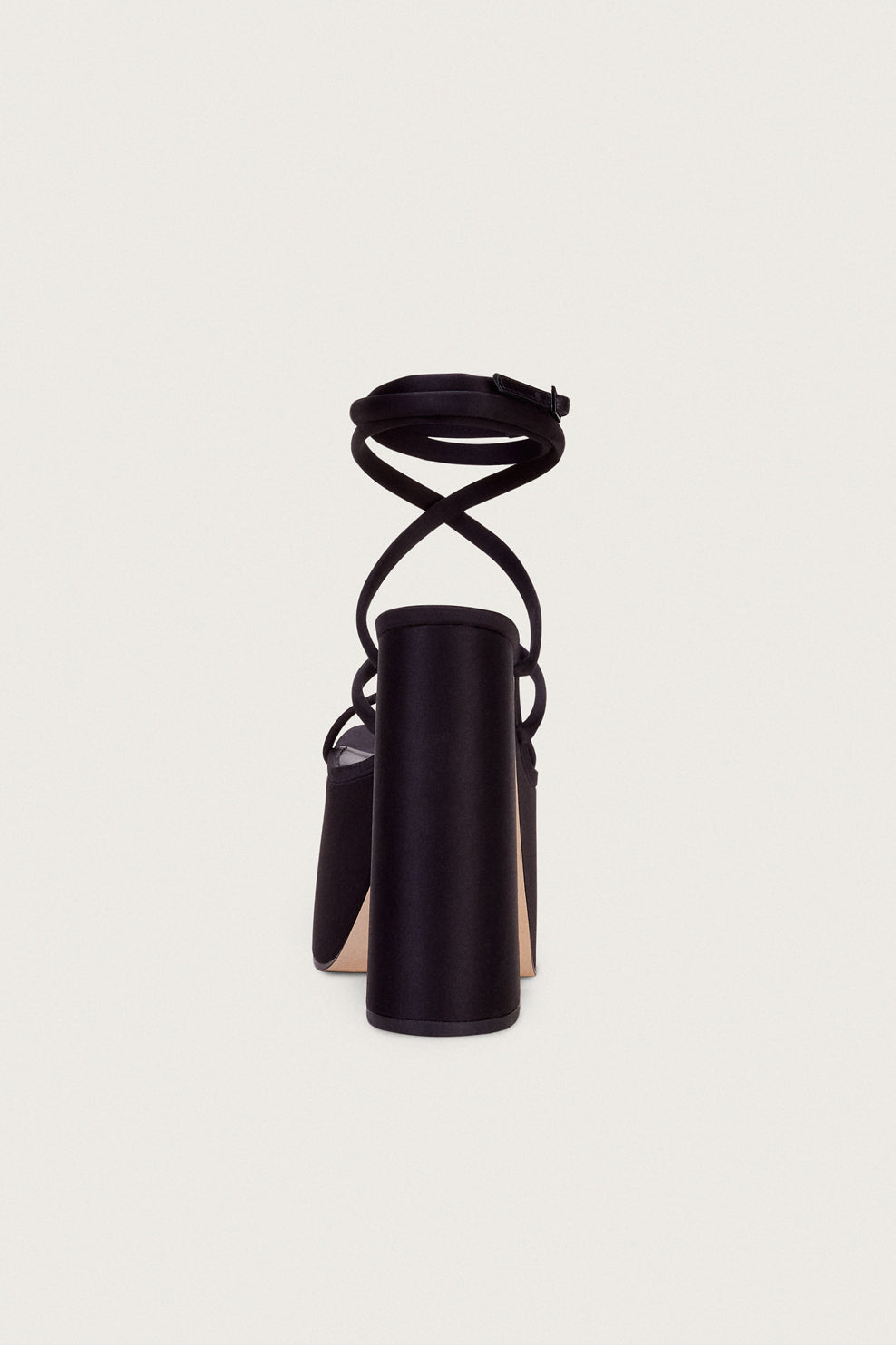 HYTE PLATFORM - BLACK