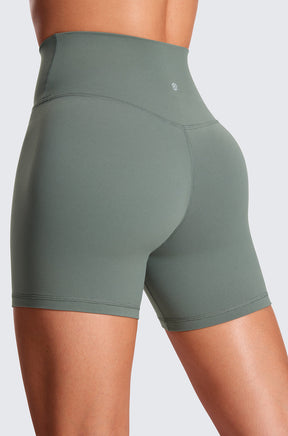 V Cross High Waisted Shorts 5"