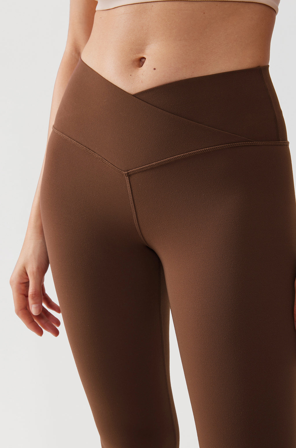 V Cross Waist Flare Leggings 31”