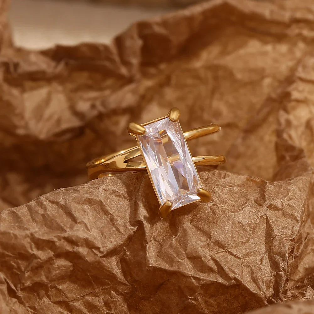 Anel Zircônia Elegante