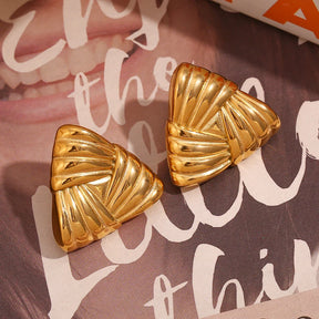 Brincos Triangulares Elegantes