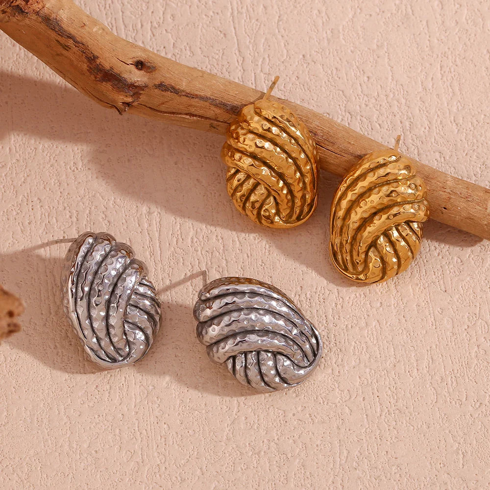 Brincos Elegância Trançada