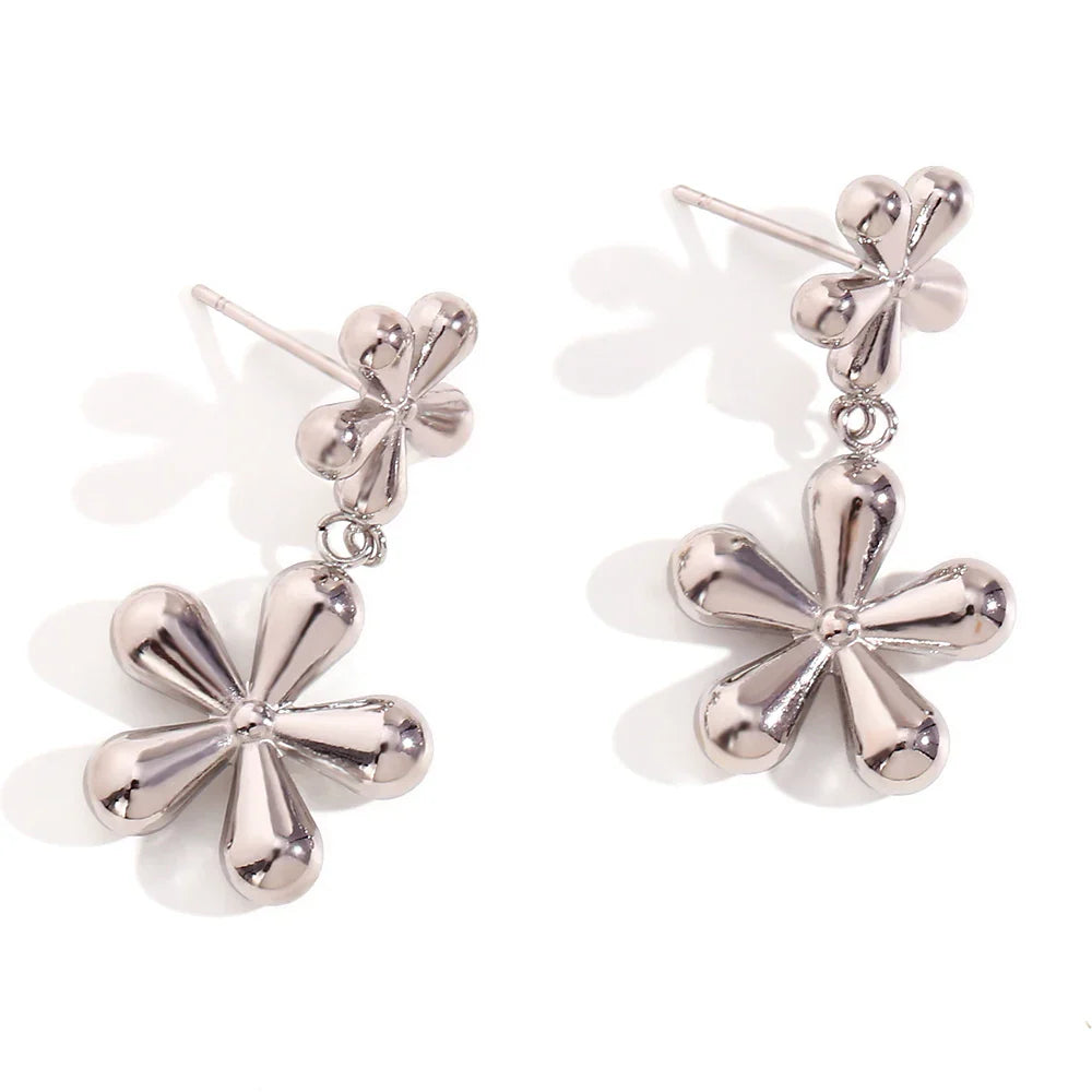 Brinco Floral Banhado