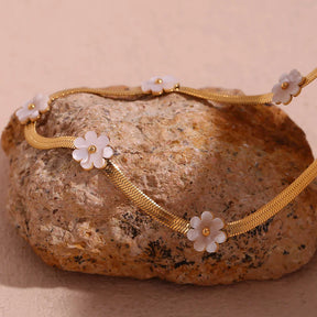 Colar Elegante Flores