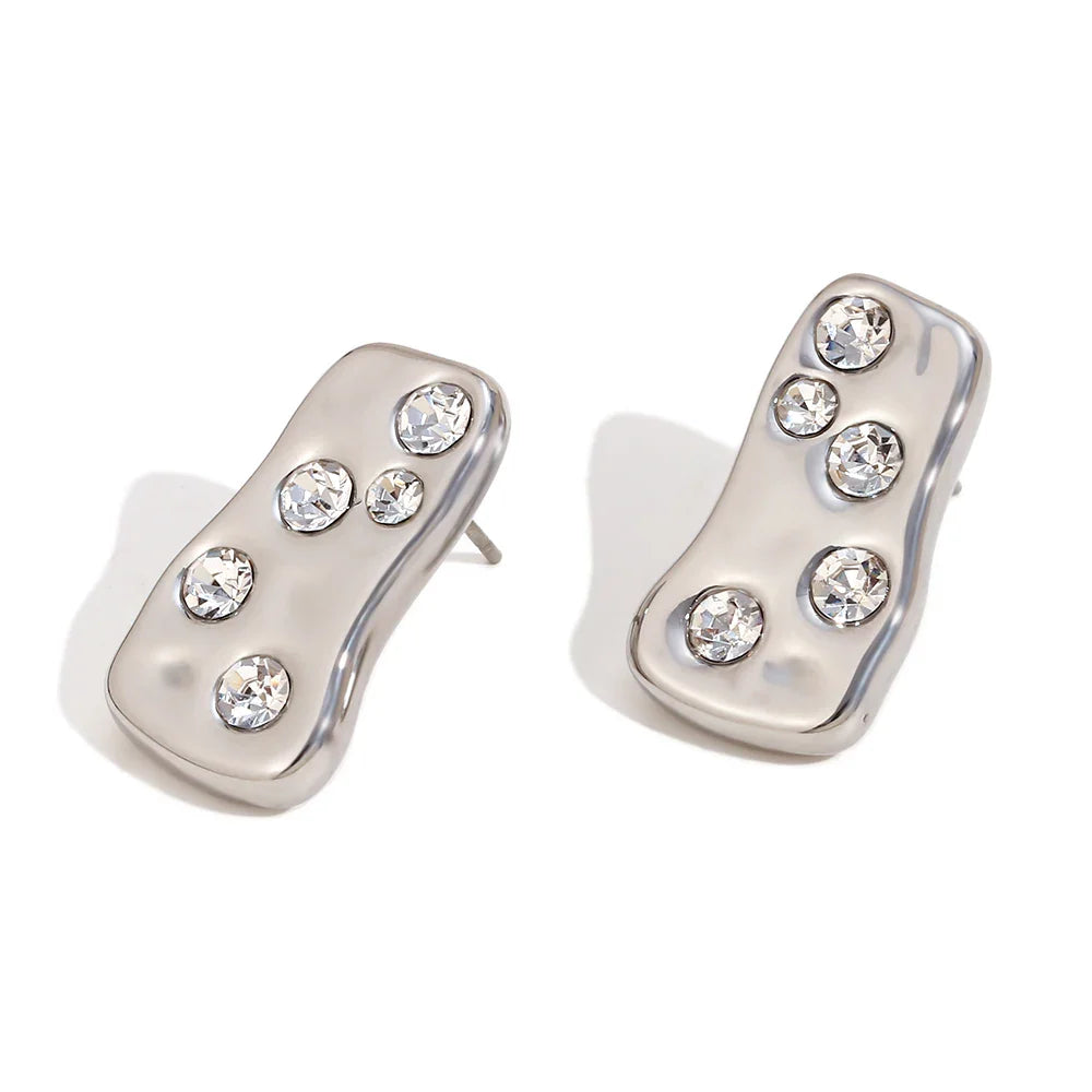 Brinco Irregular Strass