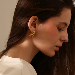 Brincos Elegância Ondulada