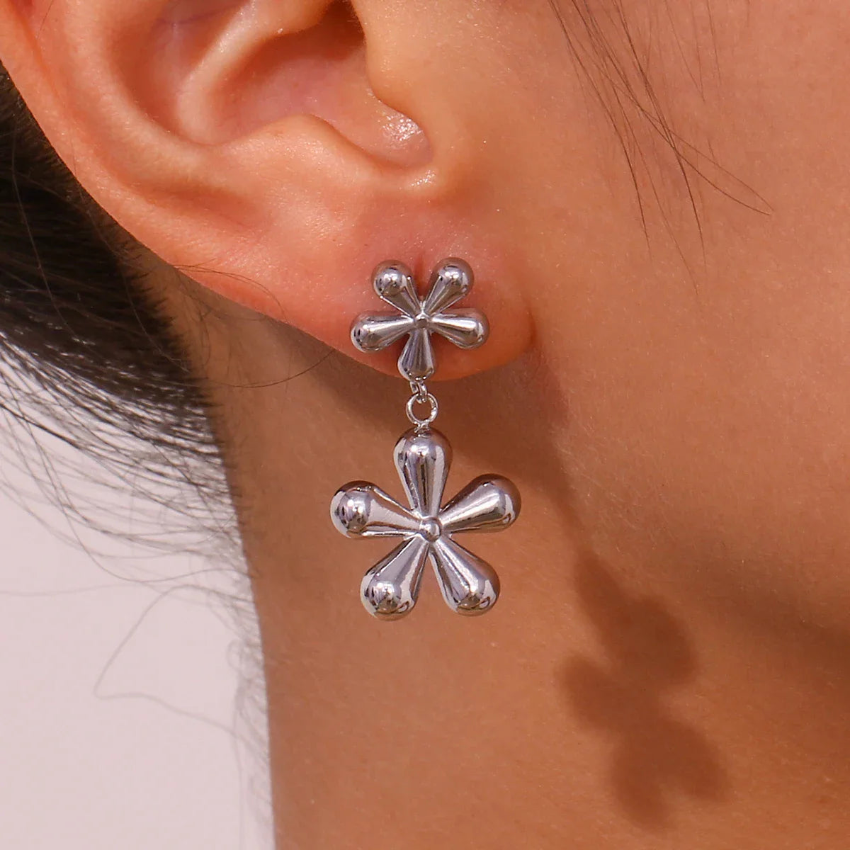 Brinco Floral Banhado
