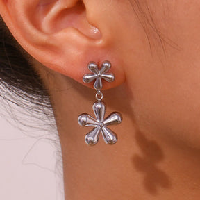 Brinco Floral Banhado