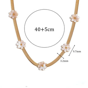 Colar Elegante Flores
