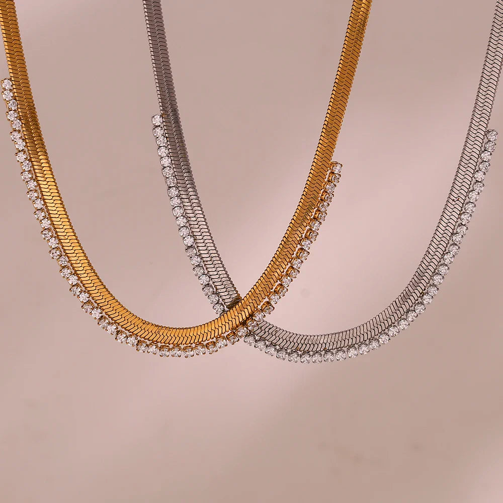 Gargantilha Elegante Zircônia