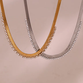 Gargantilha Elegante Zircônia