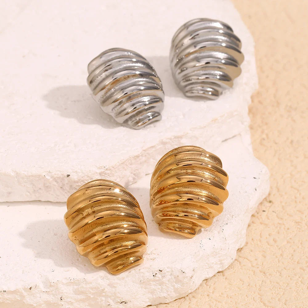 Brincos Elegância Ondulada