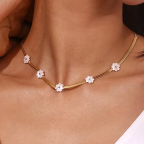Colar Elegante Flores