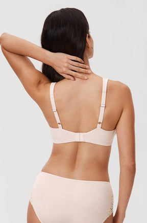Underwire Minimizer Bra