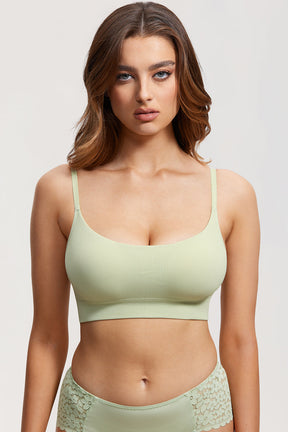 Ribbed Scoop Neck Seamless Bralette