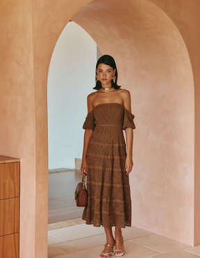 vestido midi tricô dourado siena