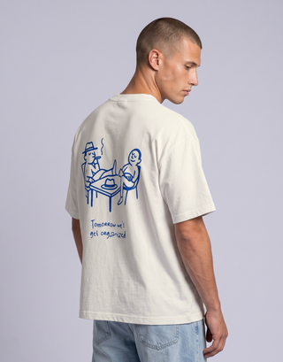 Camiseta oversized MALTA® Have a Break off-white, costas com a frase “tomorrow we'll get organized”