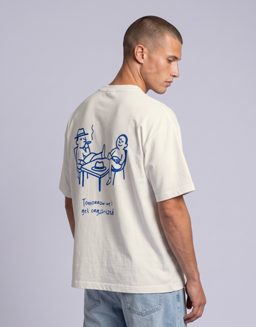 Camiseta oversized MALTA® Have a Break off-white, costas com a frase “tomorrow we'll get organized”