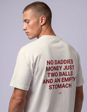 Detalhe da estampa da camiseta MALTA® No Daddies Money
