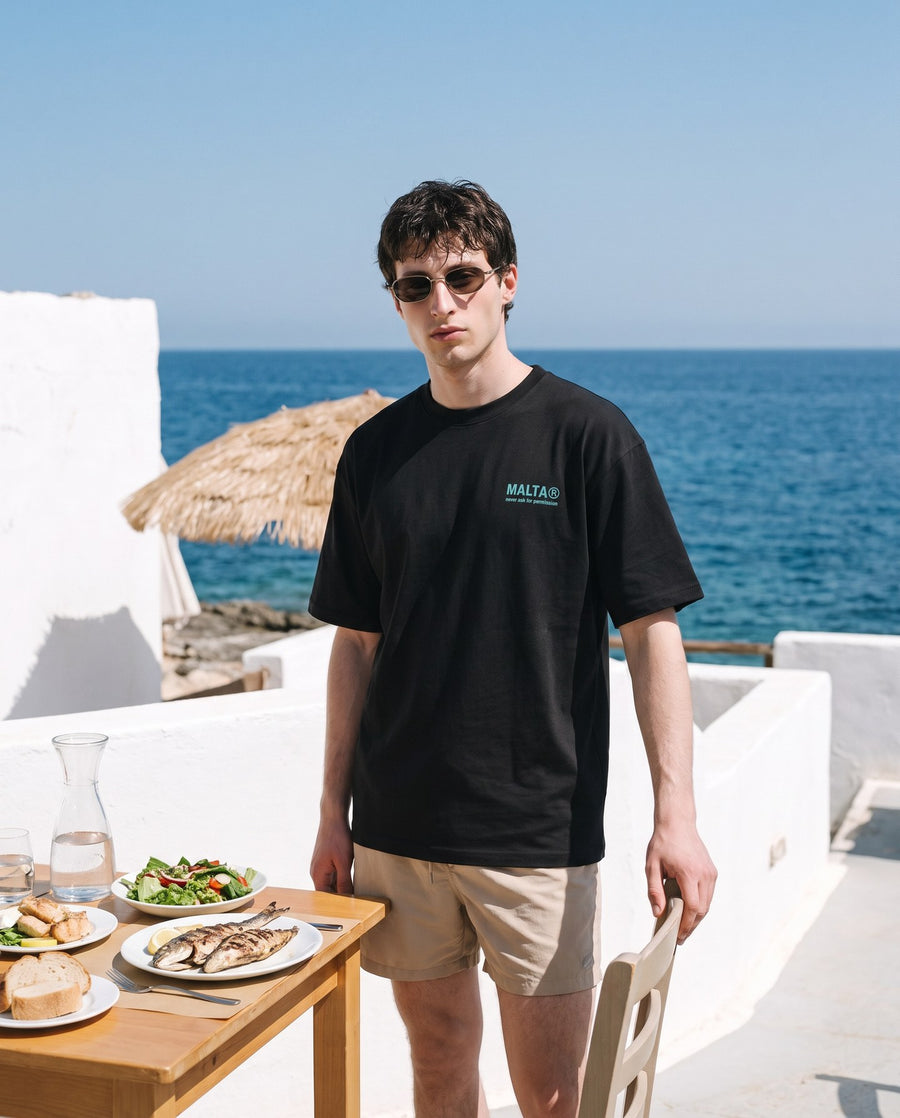 Camiseta oversized MALTA® azul therapy às 12h: volta da praia