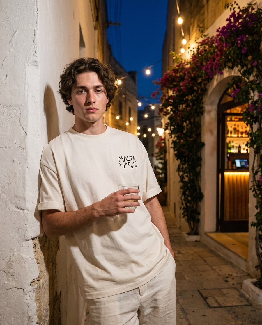 Camiseta oversized MALTA® flying às 23h: noite que não estava nos planos