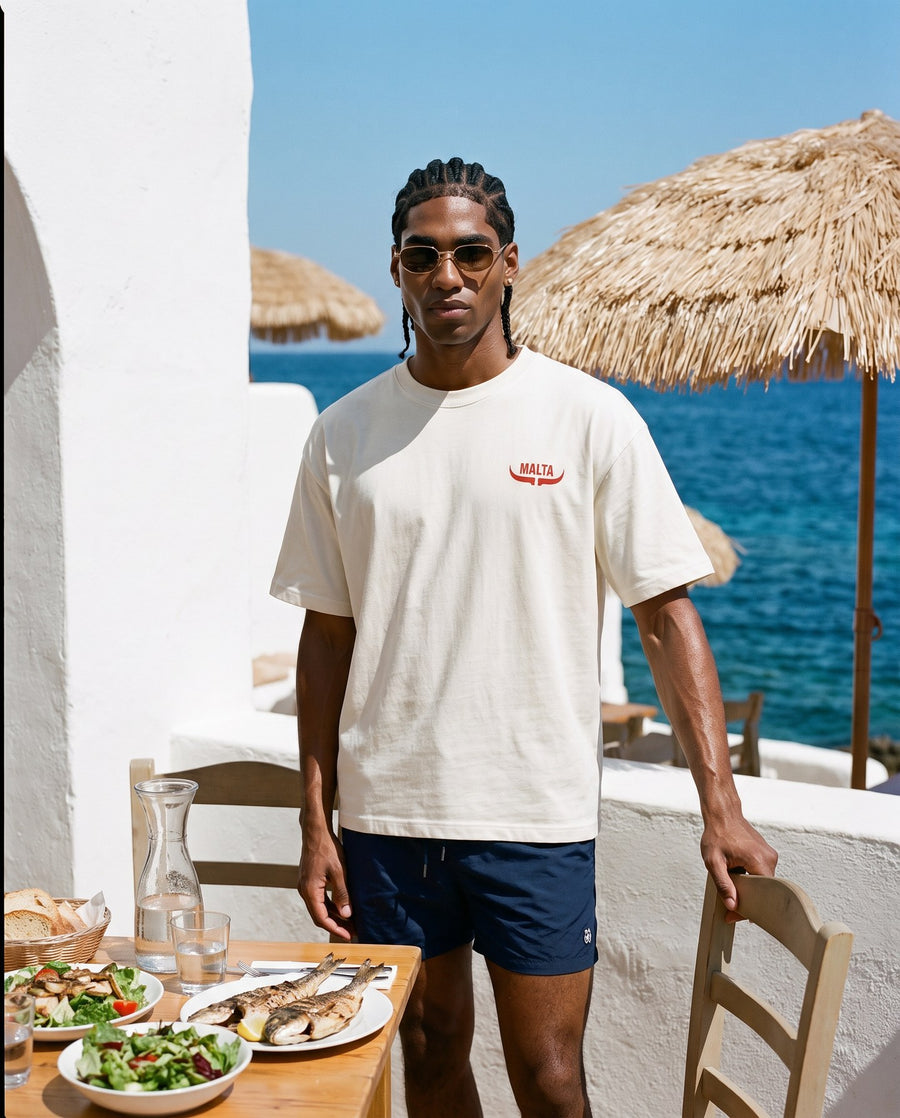 Camiseta oversized MALTA® red flags às 12h: volta da praia